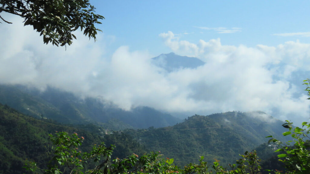 himalayan-peaks-gazing